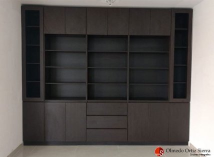 Biblioteca De Madera